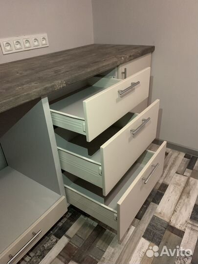 Прямая кухня в хрущёвку ксп:30991