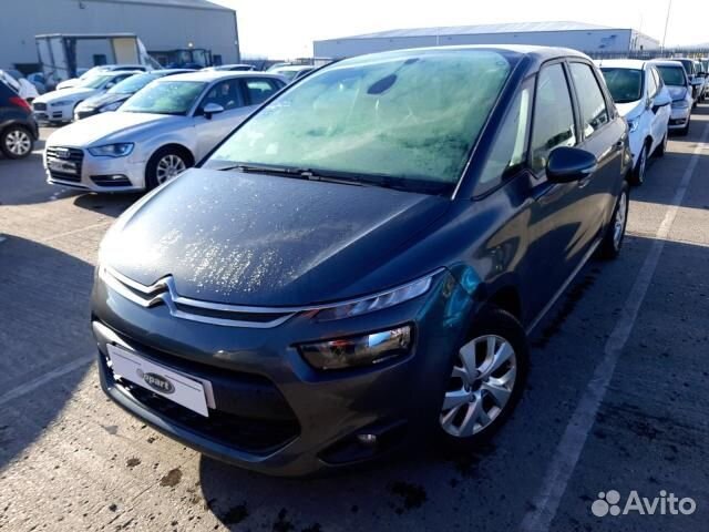 Радиатор системы охлаждения citroen C4 picasso 2 2