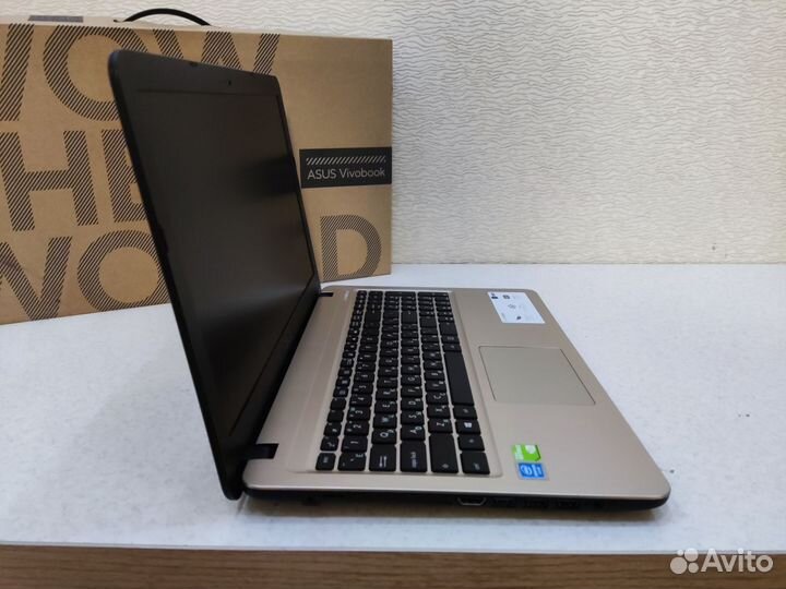 Новый 4х ядерный ноутбук asus intel/DDR4/GForse