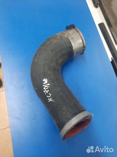 Патрубок интеркулера Volvo Xc70 2.0