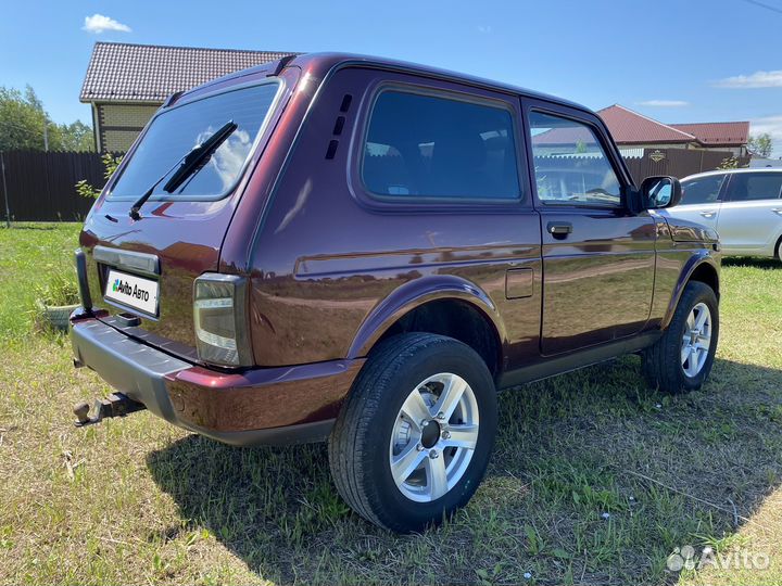 LADA 4x4 (Нива) 1.7 МТ, 2015, 107 000 км