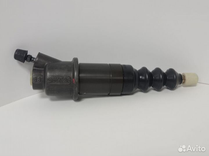 Рабочий цилиндр сцепления со штоком Вольво 940