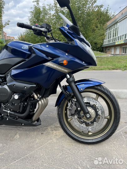 Yamaha XJ6