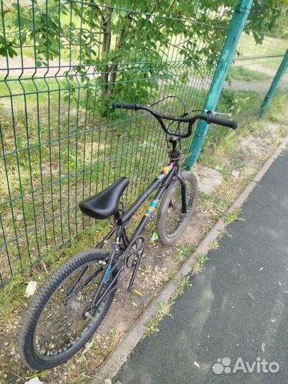 Трюковой велосипед BMX