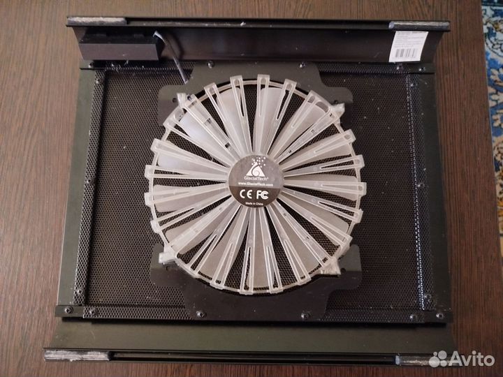 Подставка-вентилятор для ноутбука