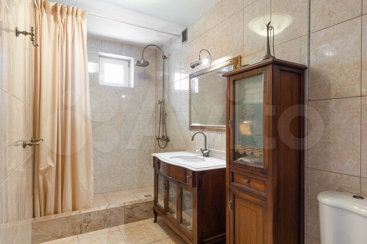 5-к. квартира, 160 м², 15/17 эт.