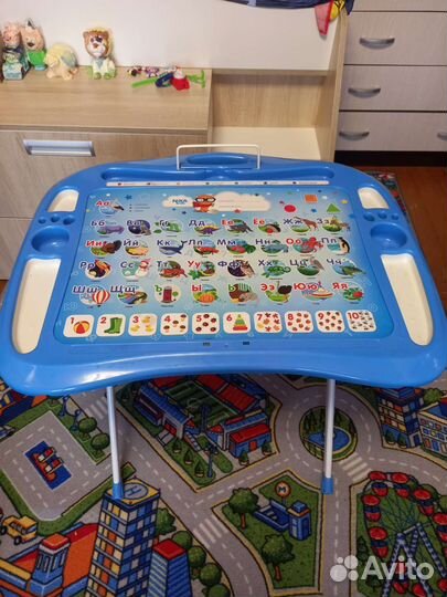 Детский столик