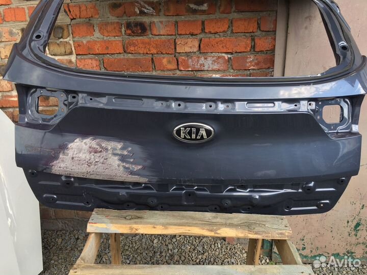 Крышка багажника кия спортаж 4