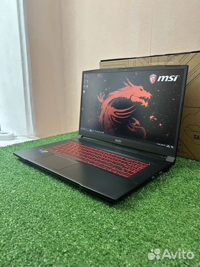 MSI Katana 17,3