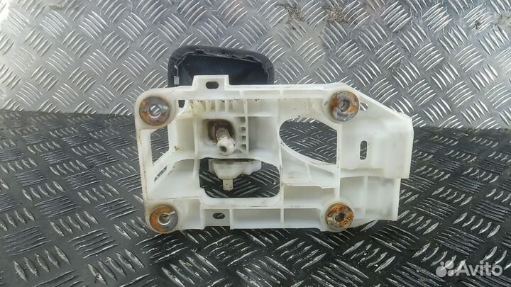 Кулиса кпп toyota corolla E15 2006