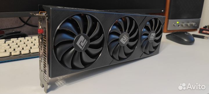 Видеокарта RX 6800 на 16 гб