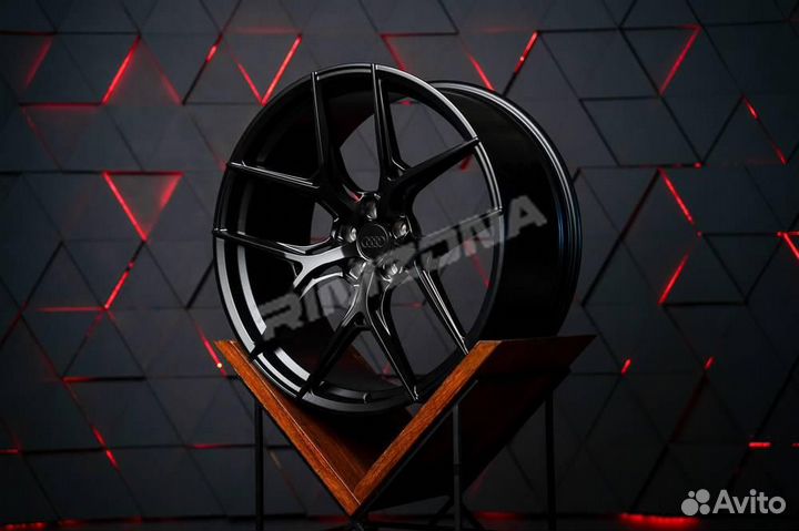 Кованый диск в стиле Audi R22 5x112. 9 лет опыта