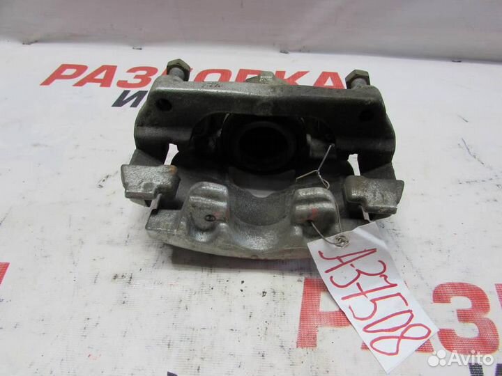 Суппорт передний левый для Renault Fluence 2010