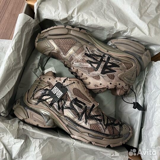 Кроссовки Balenciaga Runner Graffiti