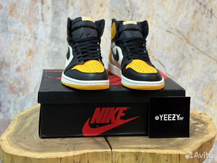 Nike Air Jordan 1 Retro High OG Yellow Toe