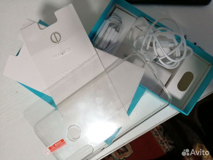 HONOR 10 Lite, 6/128 ГБ