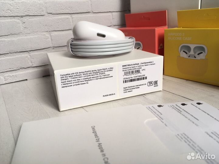 Airpods 3 + чехол