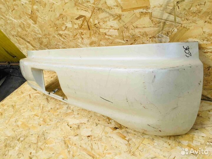 Бампер задний Toyota Carina ED T200 Белыйцарапиныу