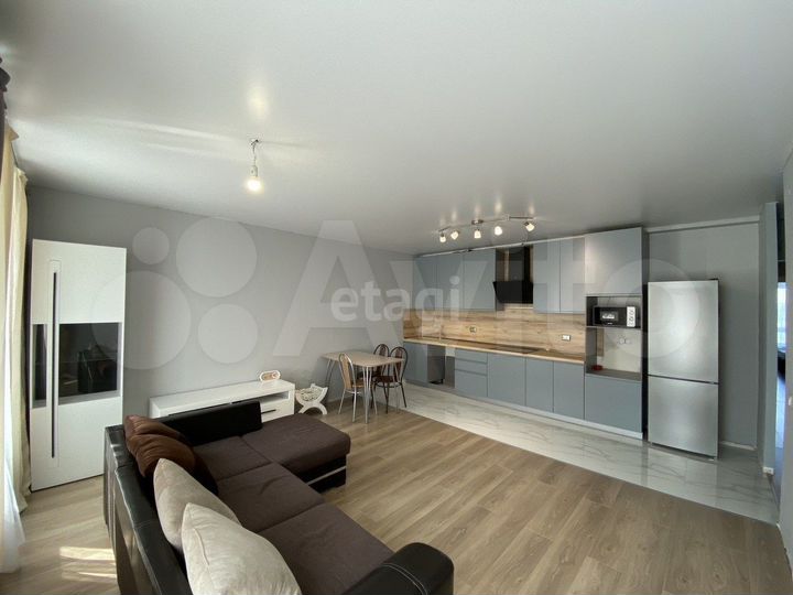 3-к. квартира, 73,7 м², 8/15 эт.