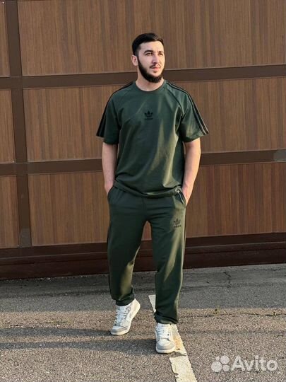 Спортивный комплект adidas