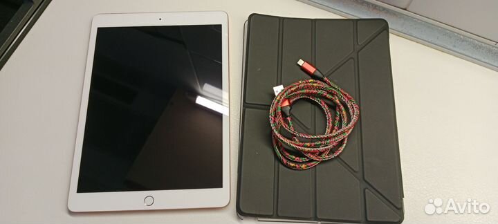 Планшет Apple iPad 7 2019