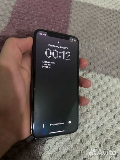 iPhone X, 64 ГБ