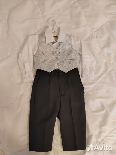 Костюм тройка