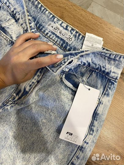 Джинсы новые