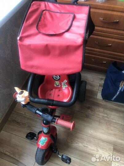 Велосипед детский 3-х колесный с ручкой