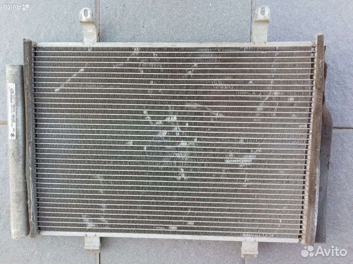Радиатор кондиционера Suzuki Swift 2012 оригинал