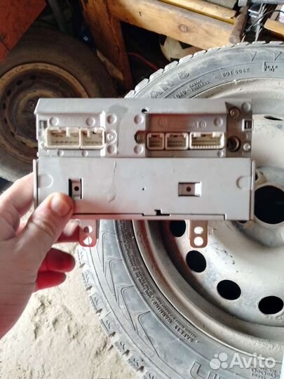 Штатная магнитола тойота королла е120