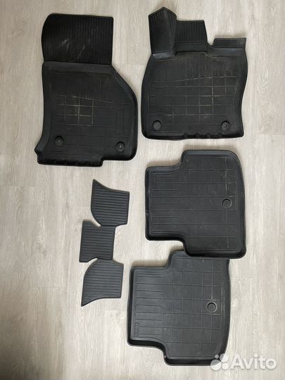 Резиновые коврики для Skoda Oktavia A7 (оригинал)