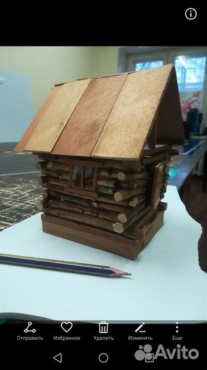 Деревянный домик с подсветкой 11*12*17 см