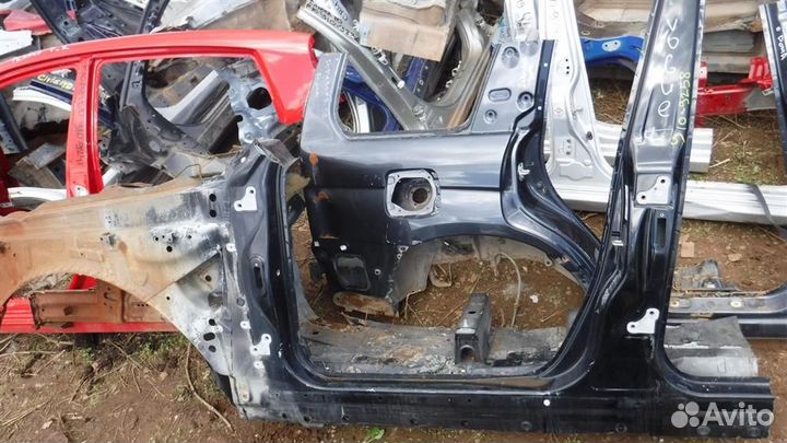 Порог со стойкой левый Land Rover Range Rover III