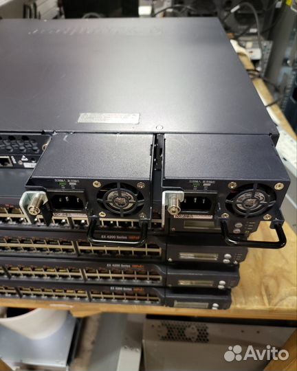 Коммутатор Juniper EX4200-48PX