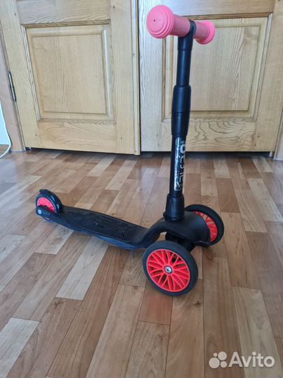 Самокат детский трехколесный