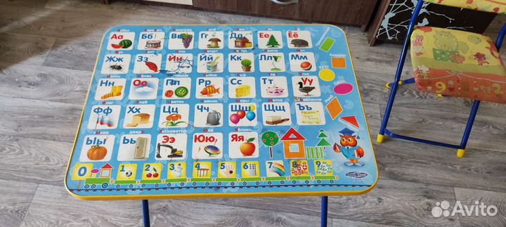 Продам комплект детский стол и стул