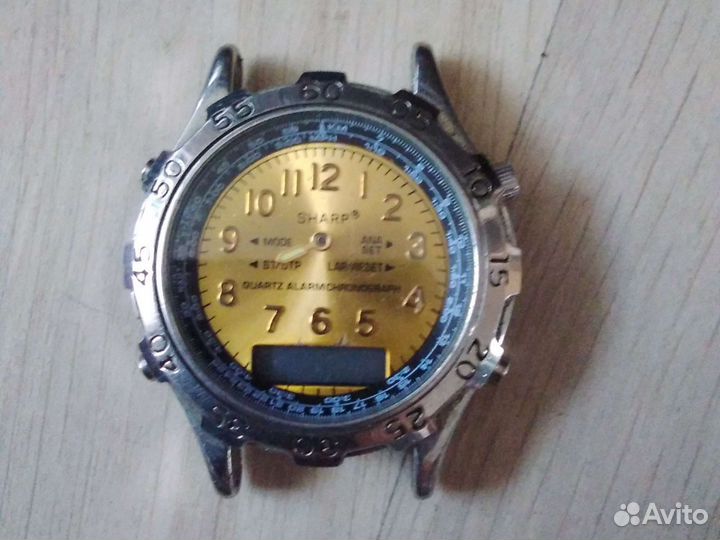 Часы шарп