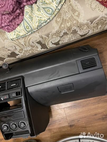 Панель приора 1 в хорошем состоянии