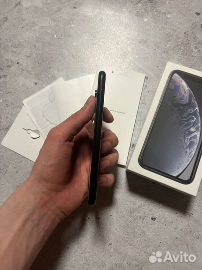 iPhone Xr, 64 ГБ