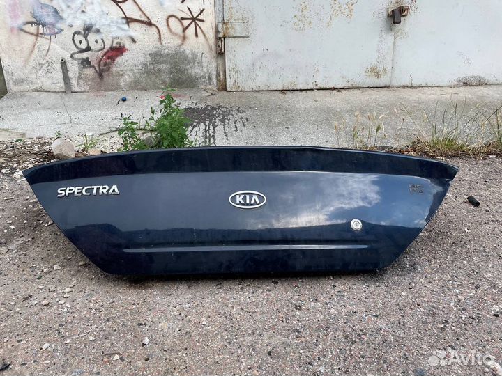 Крышка богажника киа спектра