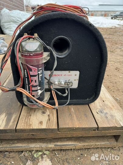 Активный сабвуфер