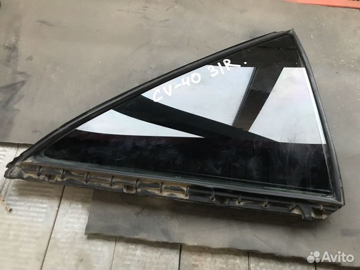 Стекло двери задней правой Toyota Camry V40