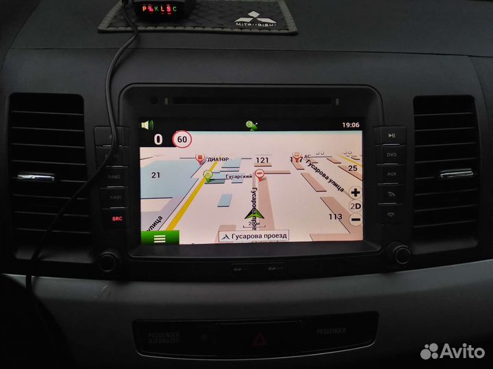 Головное устройство с gps навигатором Winca 8937