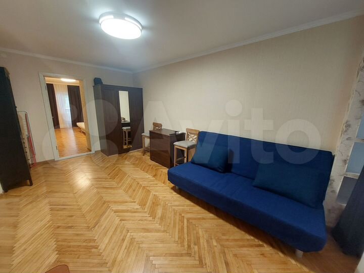 2-к. квартира, 46 м², 1/3 эт.