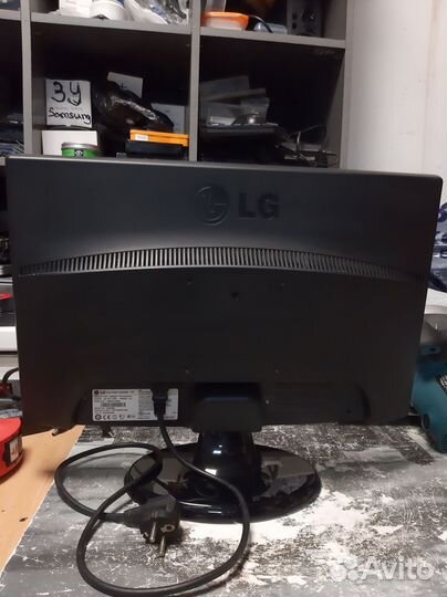 Монитор LG flatron w2043s-pf
