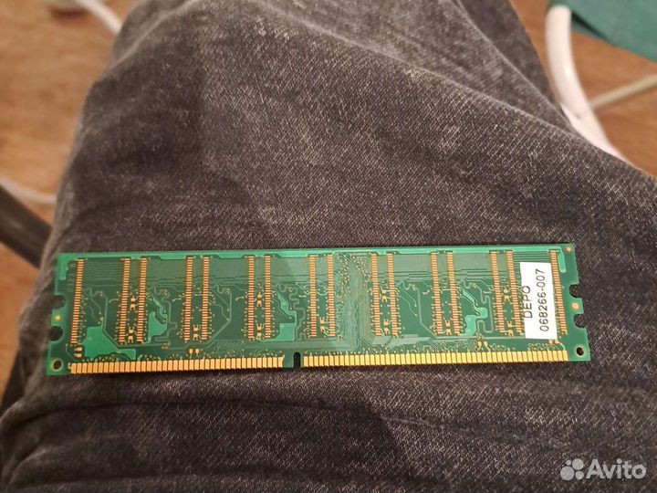 Оперативная память 256 mb, ddr, 400, CL3