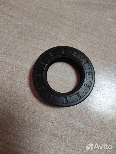 Сальник дифференциала mercedes W201/W202/W124