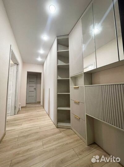 Прихожая по индивидуальному проекту