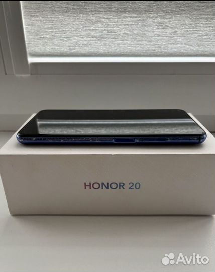 HONOR 20, 6/128 ГБ